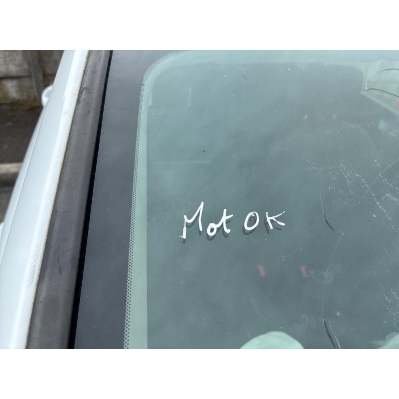 FORD FIESTA 6 PHASE 1 1.25i - 16V Photo n°19