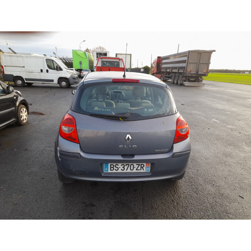 Renfort pare choc avant (traverse) RENAULT CLIO 3 Photo n°9