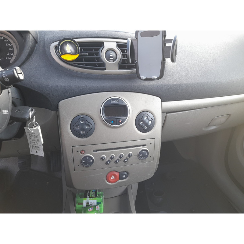 Renfort pare choc avant (traverse) RENAULT CLIO 3 Photo n°12