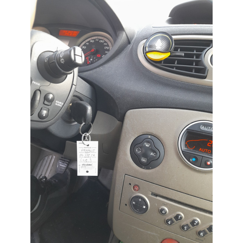 Renfort pare choc avant (traverse) RENAULT CLIO 3 Photo n°14