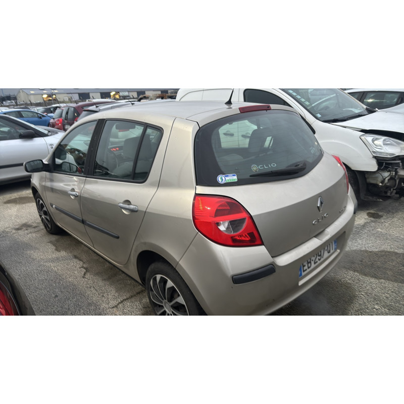 Renfort pare choc avant (traverse) RENAULT CLIO 3 Photo n°7