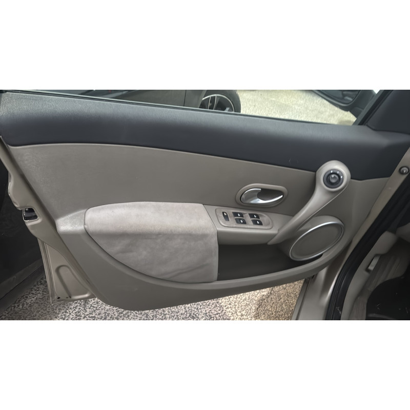 Renfort pare choc avant (traverse) RENAULT CLIO 3 Photo n°12