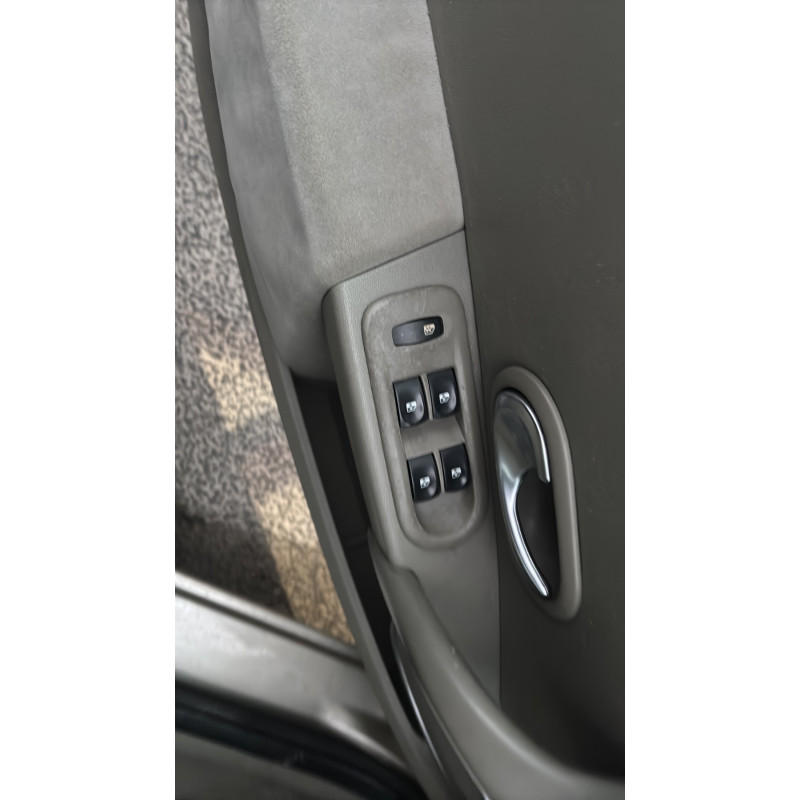 Renfort pare choc avant (traverse) RENAULT CLIO 3 Photo n°13