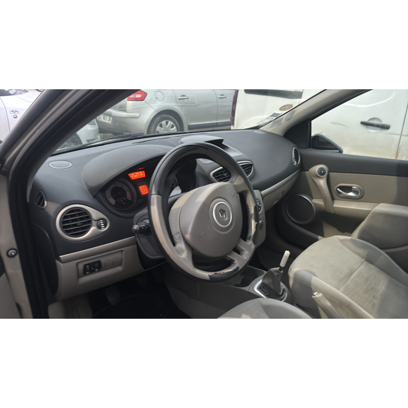 Renfort pare choc avant (traverse) RENAULT CLIO 3 Photo n°15