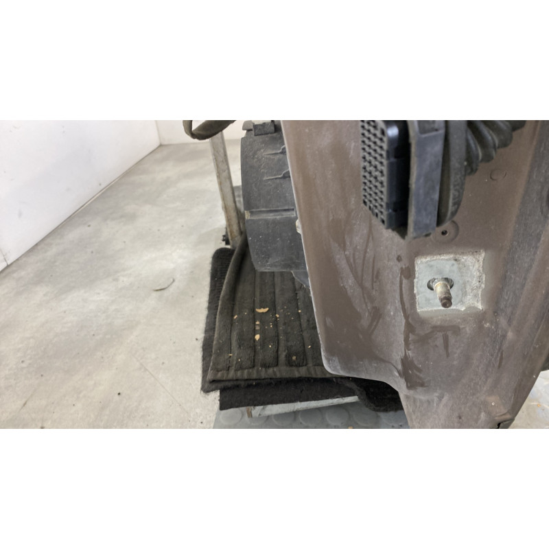 Porte avant gauche RENAULT GRAND SCENIC 3 Photo n°7