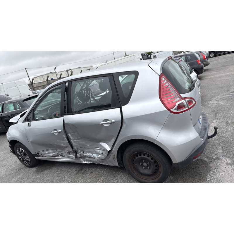 Porte avant droit RENAULT SCENIC 3 Photo n°13