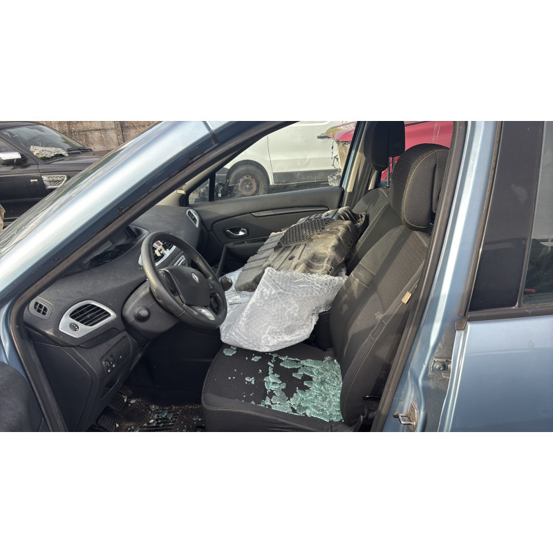 Porte avant gauche RENAULT SCENIC 3 Photo n°18