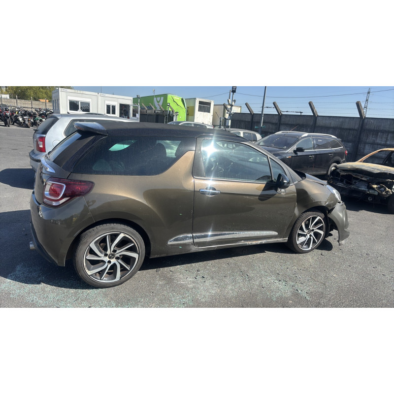 Anti brouillard droit (feux) CITROEN DS3 Photo n°10