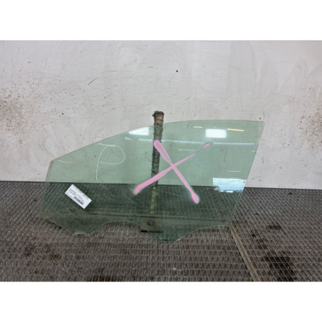 Vitre avant gauche VOLKSWAGEN POLO 5
