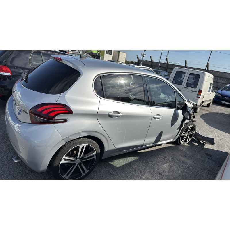 Moteur PEUGEOT 208 1 Photo n°11