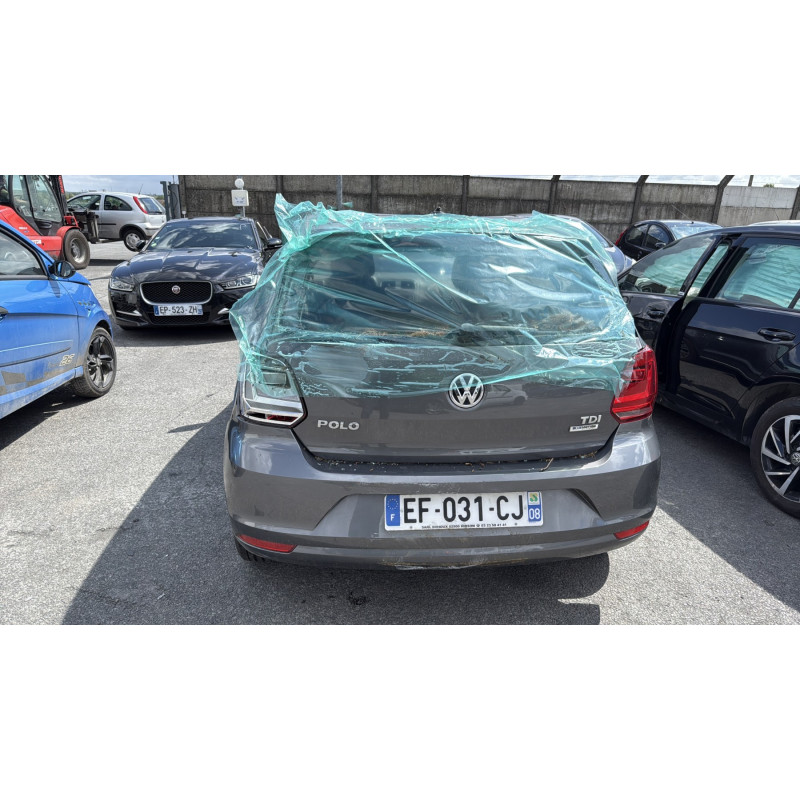 Vitre arriere gauche VOLKSWAGEN POLO 5 Photo n°10