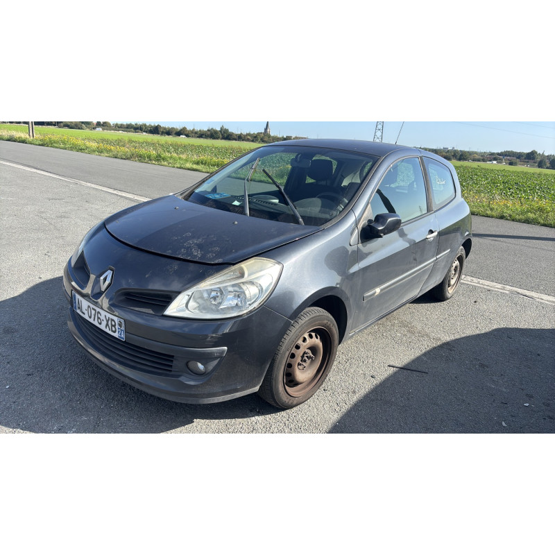 Aile avant gauche RENAULT CLIO 3 Photo n°5