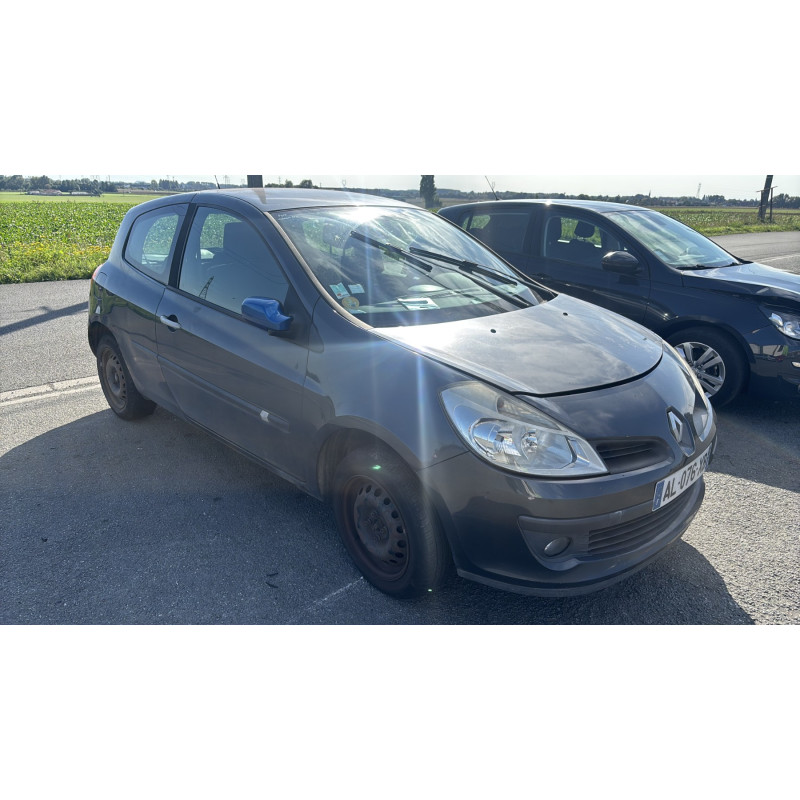 Aile avant gauche RENAULT CLIO 3 Photo n°6