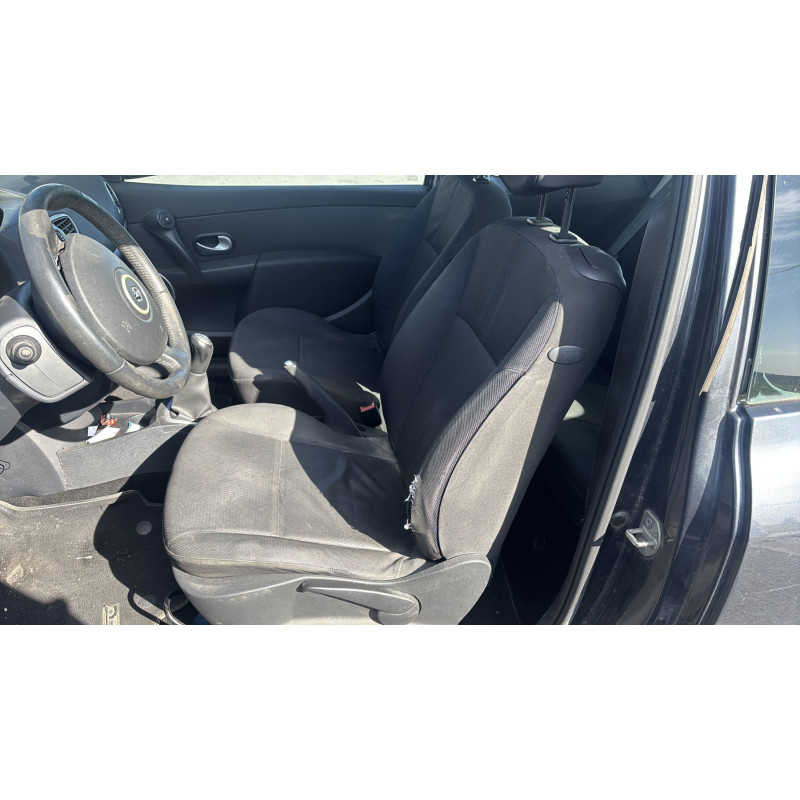 Aile avant gauche RENAULT CLIO 3 Photo n°15