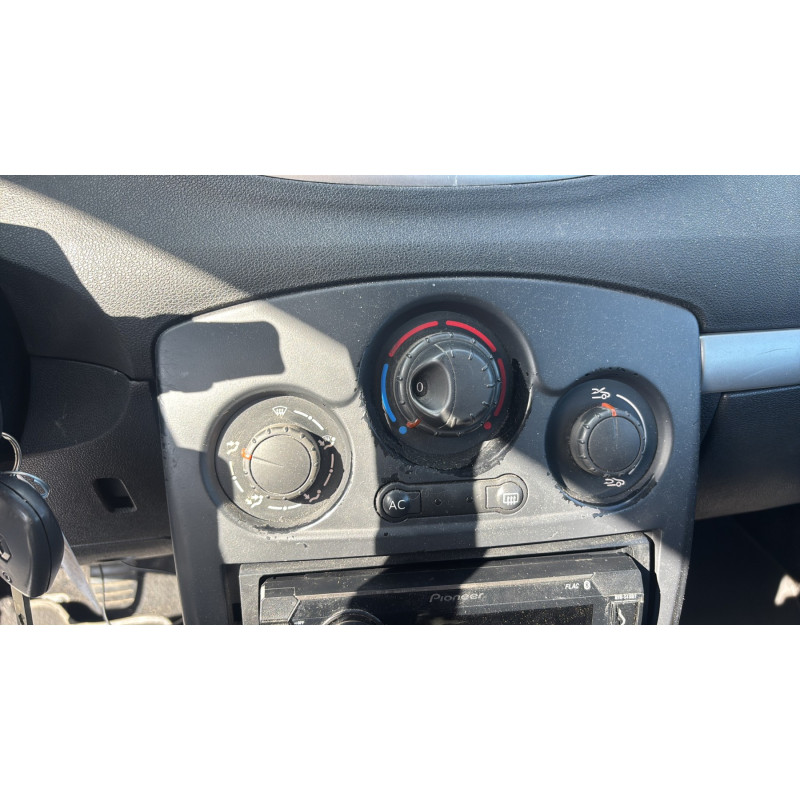 Aile avant gauche RENAULT CLIO 3 Photo n°20