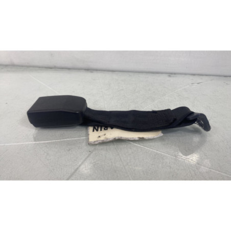 Attache ceinture arriere gauche PEUGEOT 206