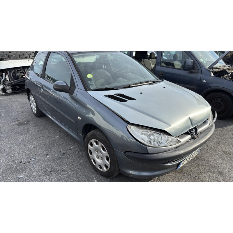Attache ceinture arriere gauche PEUGEOT 206 Photo n°7
