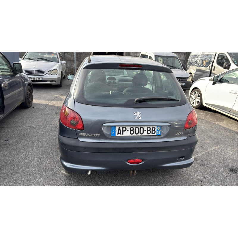 Attache ceinture arriere gauche PEUGEOT 206 Photo n°9