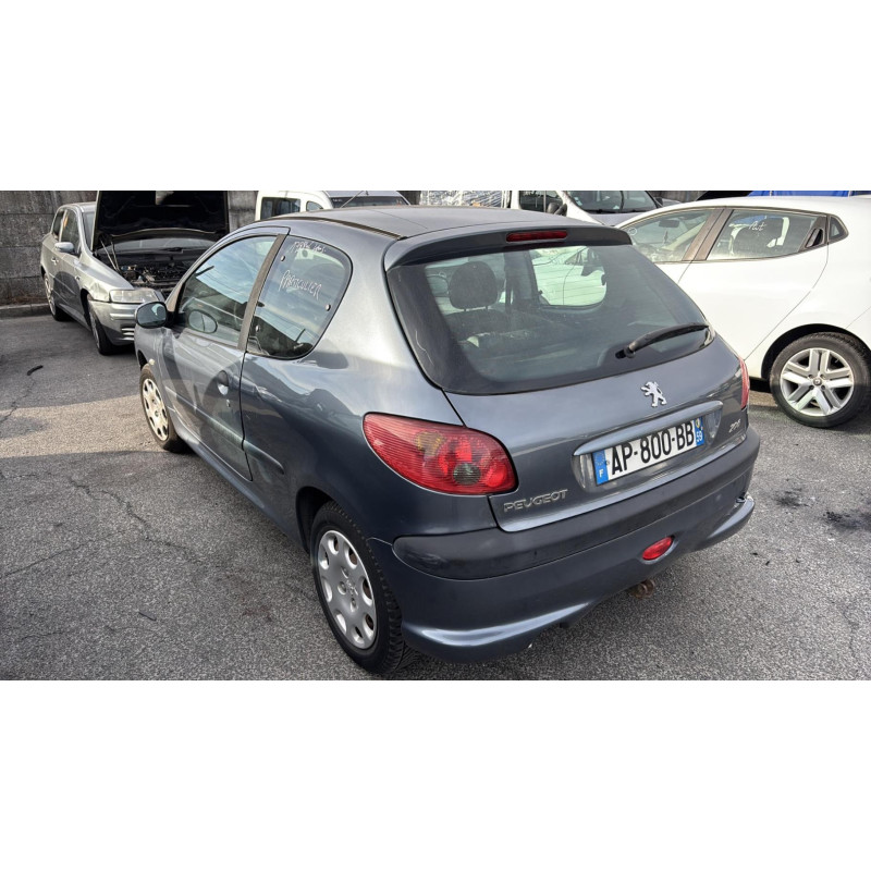 Attache ceinture arriere gauche PEUGEOT 206 Photo n°10