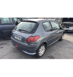 Attache ceinture arriere gauche PEUGEOT 206