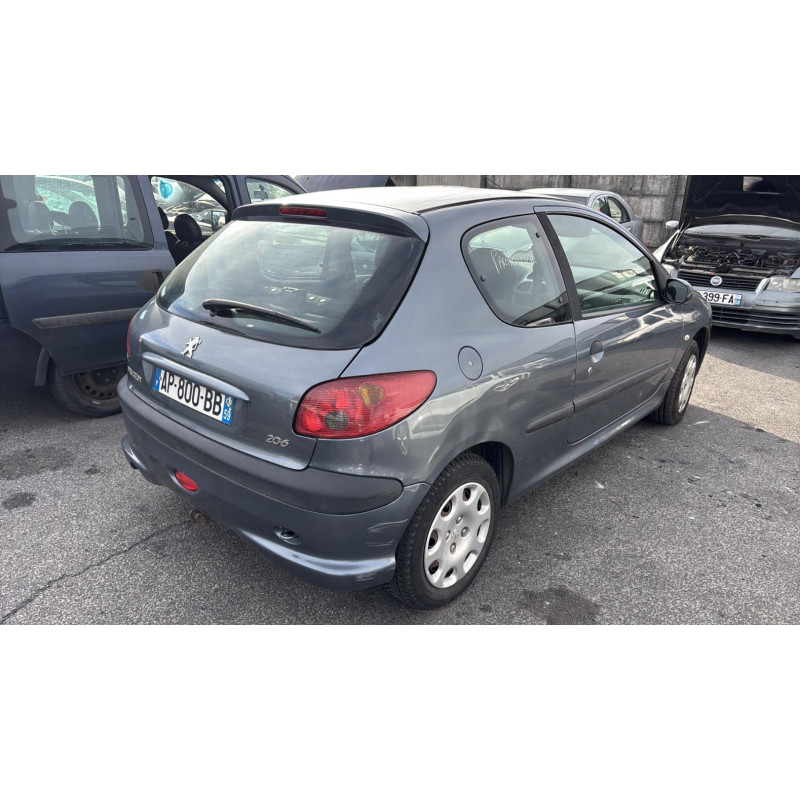 Attache ceinture arriere gauche PEUGEOT 206 Photo n°14