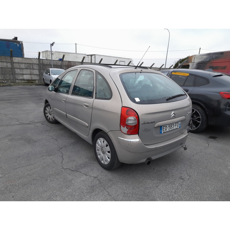 Moteur CITROEN XSARA PICASSO Photo n°8