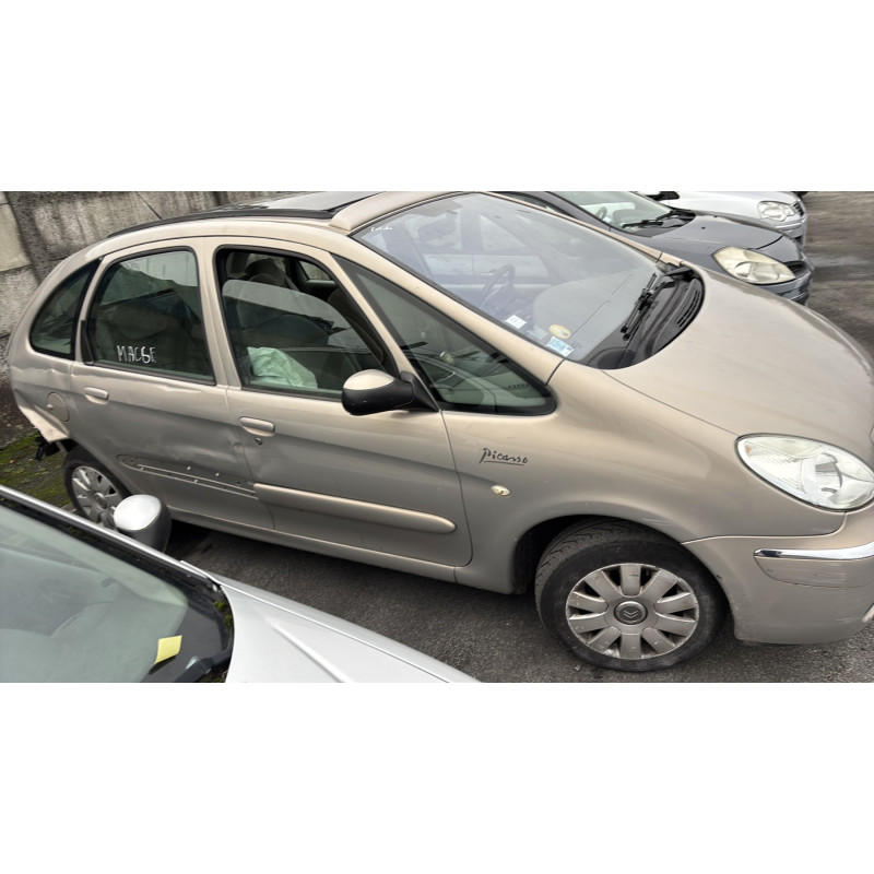 Moteur CITROEN XSARA PICASSO Photo n°16