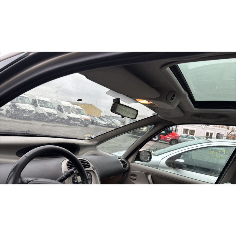 Moteur CITROEN XSARA PICASSO Photo n°20