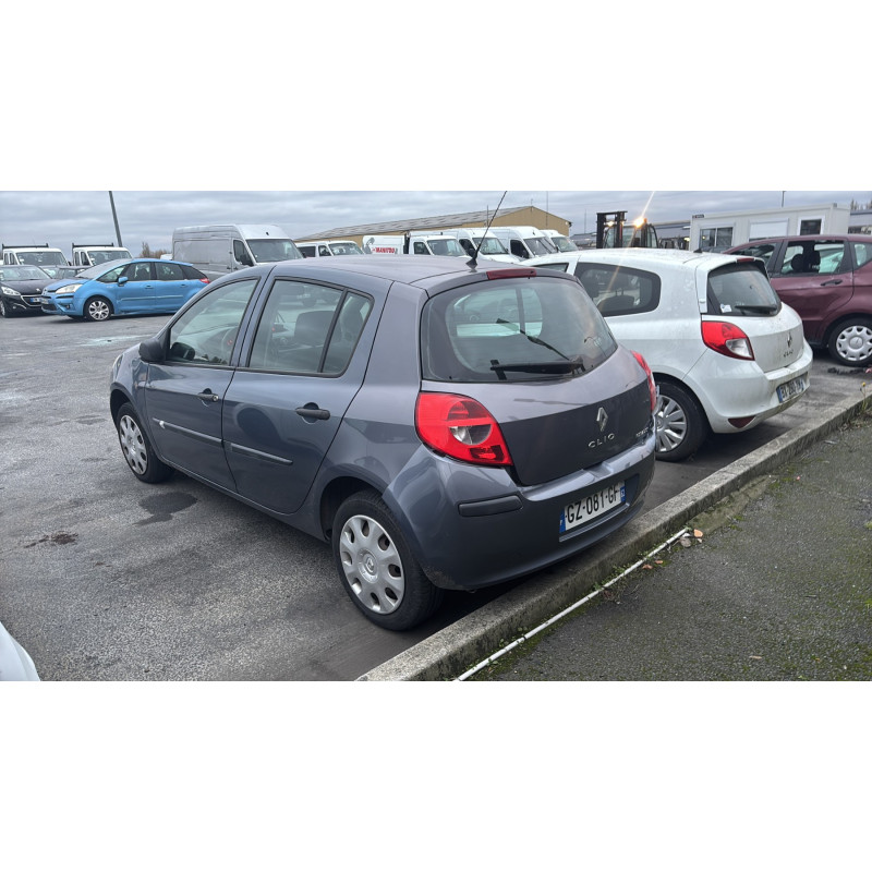Bras essuie glace avant gauche RENAULT CLIO 3 Photo n°13