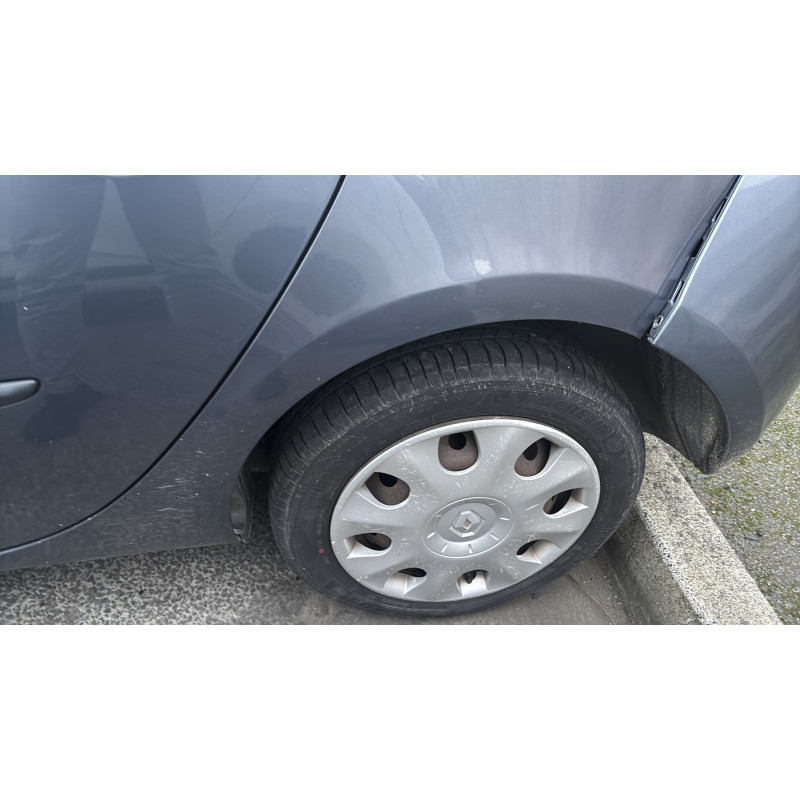 Bras essuie glace avant gauche RENAULT CLIO 3 Photo n°20