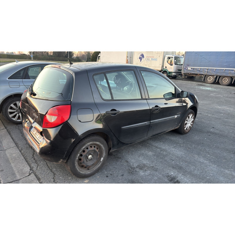 Aile avant gauche RENAULT CLIO 3 Photo n°7