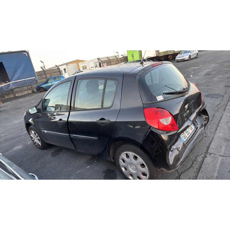 Aile avant gauche RENAULT CLIO 3 Photo n°10