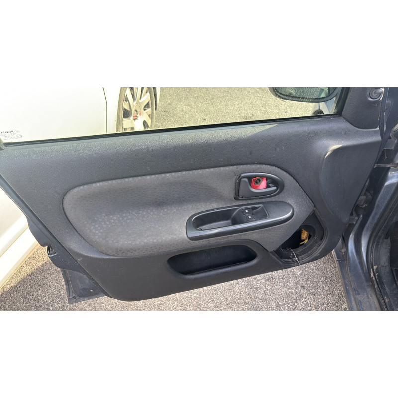 Boitier air bag RENAULT CLIO 2 CAMPUS Photo n°13