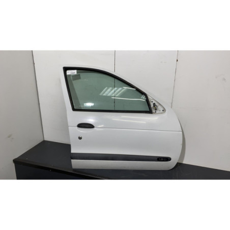 Porte avant droit RENAULT MEGANE 1 Photo n°1