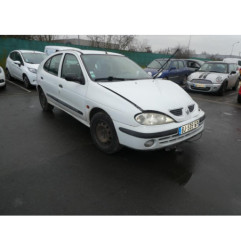 Porte avant droit RENAULT MEGANE 1