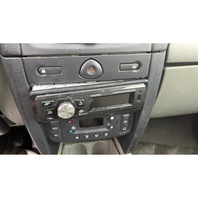 Plage arriere RENAULT CLIO 2 Photo n°4