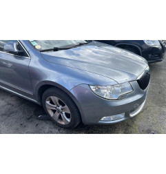 Pivot de moyeu avant droit SKODA SUPERB 2