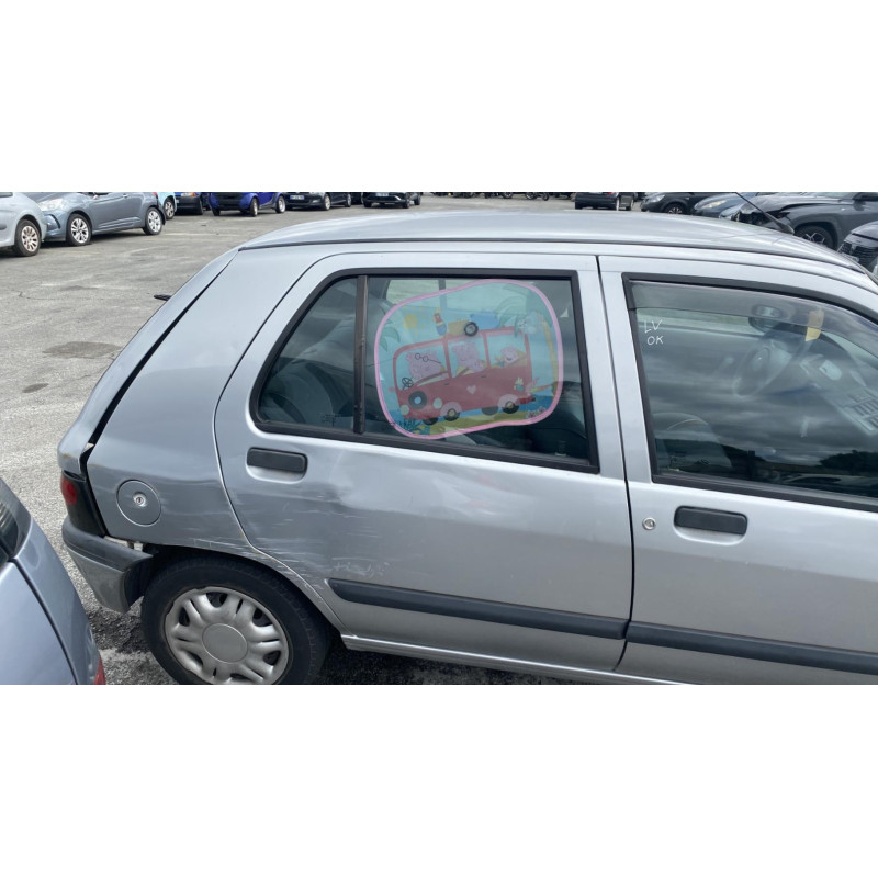 Vitre arriere gauche RENAULT CLIO 1 Photo n°5