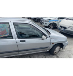 Vitre arriere gauche RENAULT CLIO 1