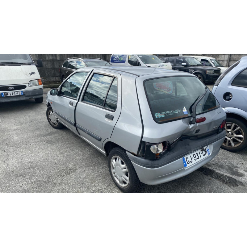 Vitre arriere gauche RENAULT CLIO 1 Photo n°9