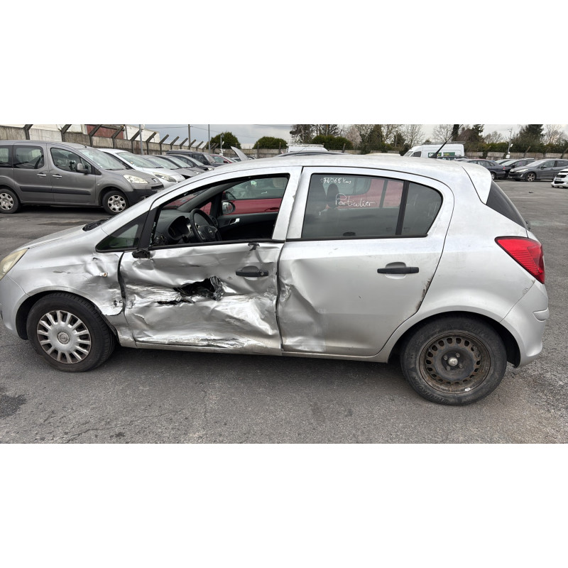 Moteur OPEL CORSA D Photo n°15