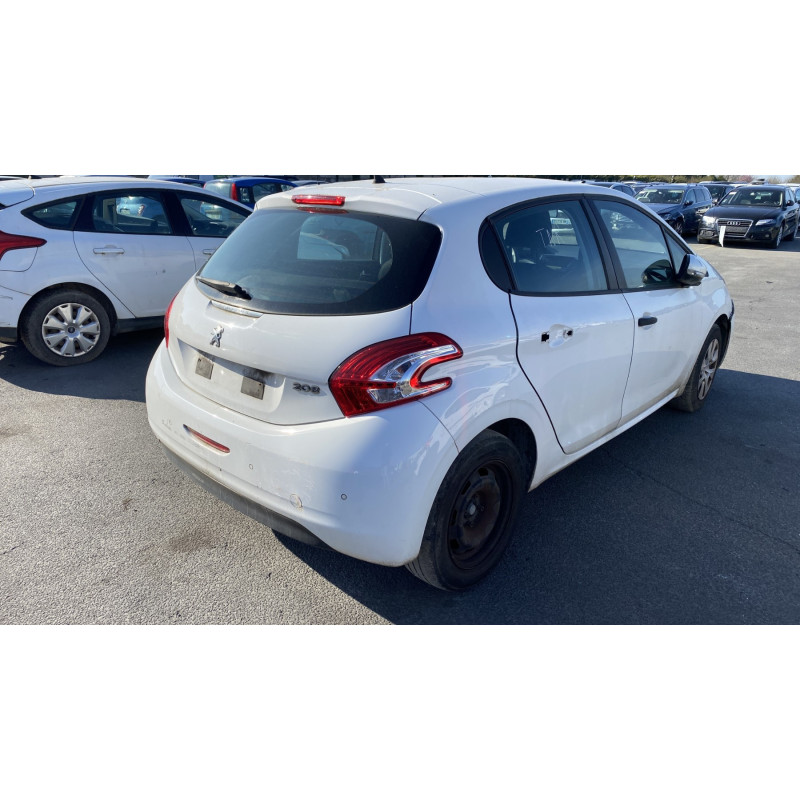 Pare choc arriere PEUGEOT 208 1 Photo n°9
