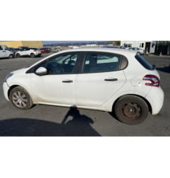 Pare choc arriere PEUGEOT 208 1