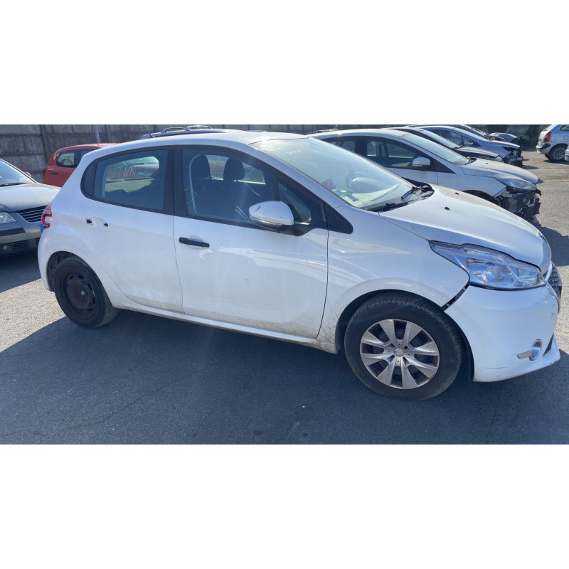 Pare choc arriere PEUGEOT 208 1 Photo n°14