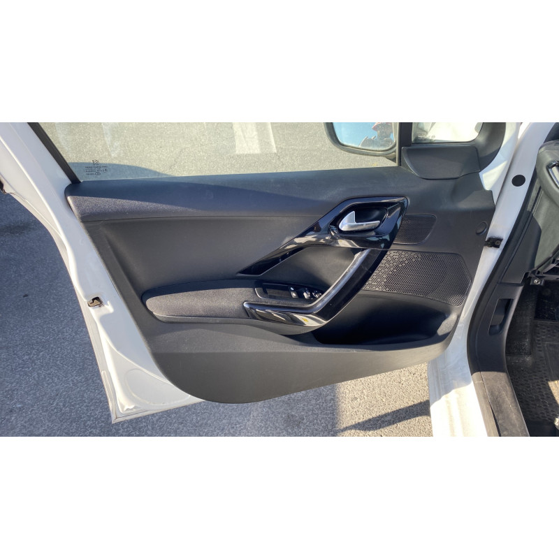 Pare choc arriere PEUGEOT 208 1 Photo n°16