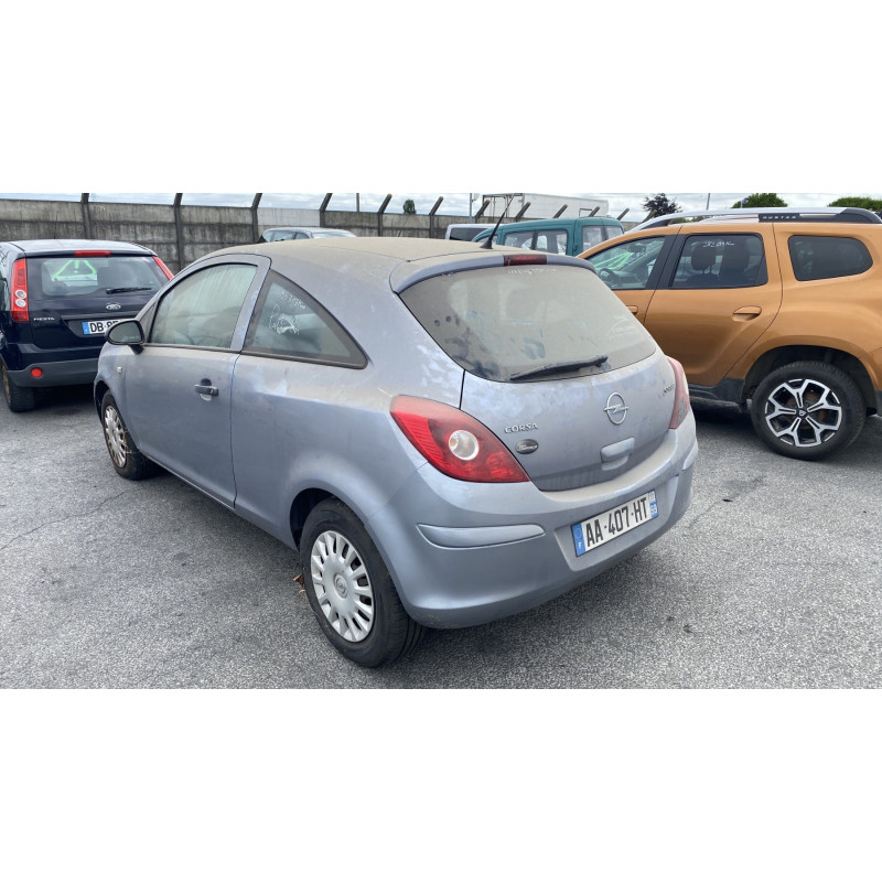 Moteur OPEL CORSA D Photo n°8