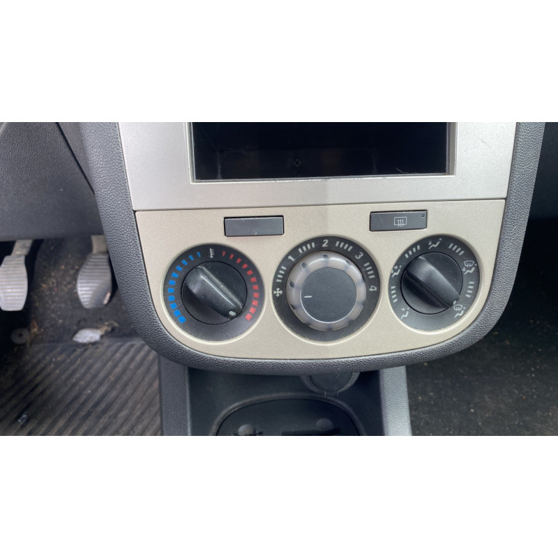 Moteur OPEL CORSA D Photo n°20