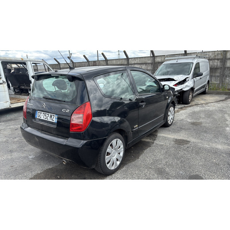 Vitre avant gauche CITROEN C2 Photo n°19