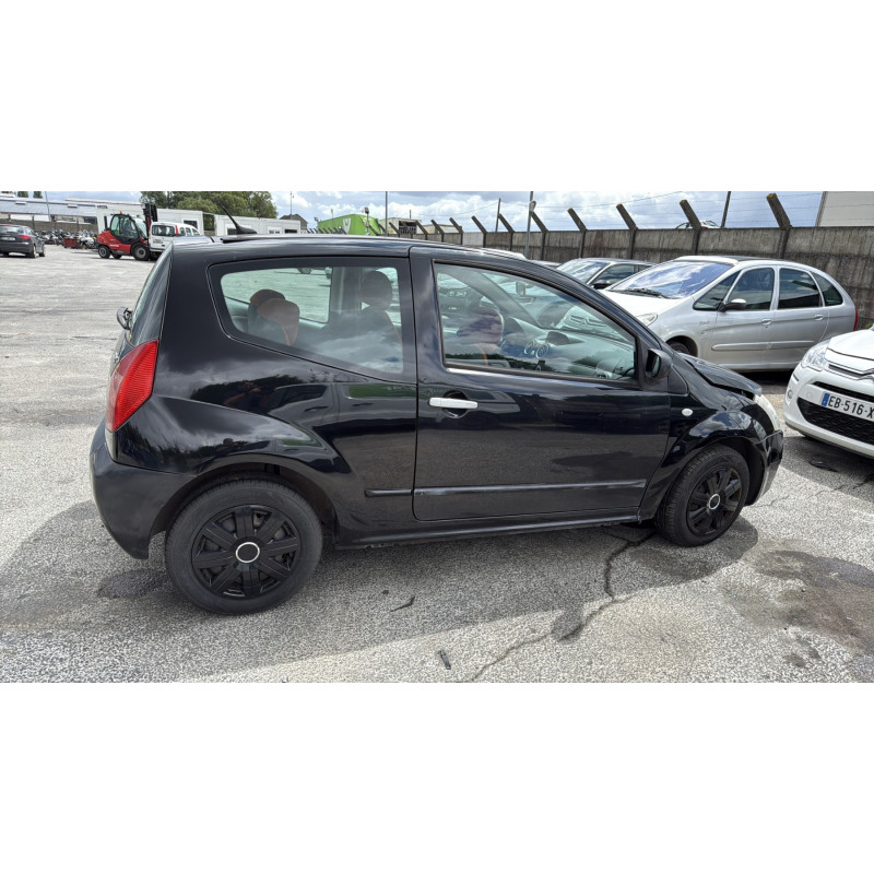 Vitre avant droit CITROEN C2 Photo n°10