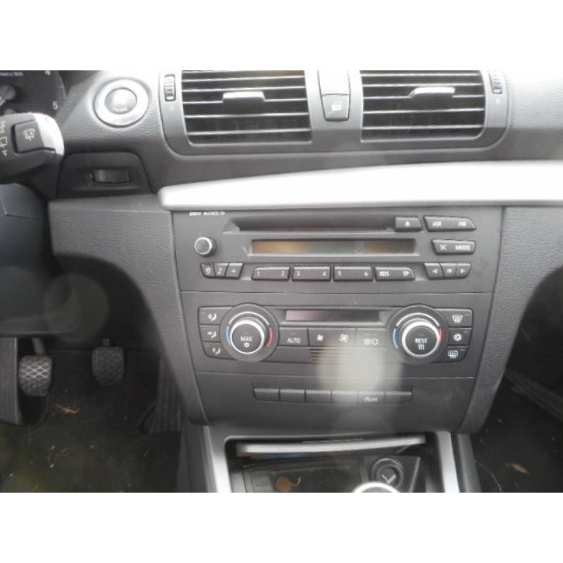 Boite a gants BMW SERIE 1 E87 Photo n°10